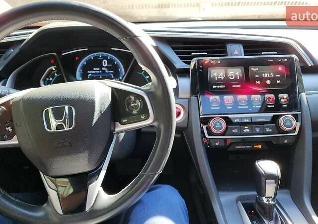 Хонда Цивик 2020 в Днепре (Днепропетровске) на Automoto.ua Красный Хонда Цивик, объемом двигателя 1.3 л и пробегом 130 тыс. км за 16500 $, фото 15 на Automoto.ua