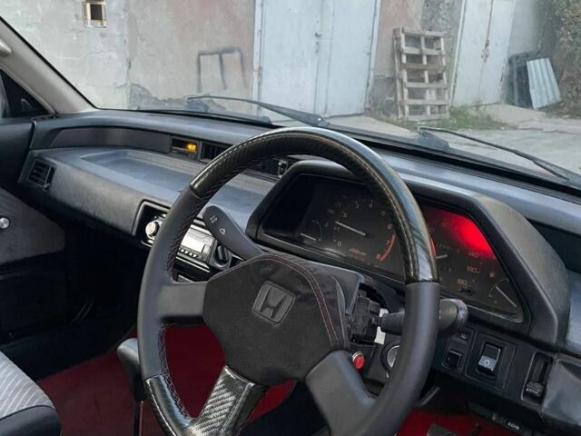 Красный Хонда Цивик, объемом двигателя 1.5 л и пробегом 220 тыс. км за 1500 $, фото 6 на Automoto.ua