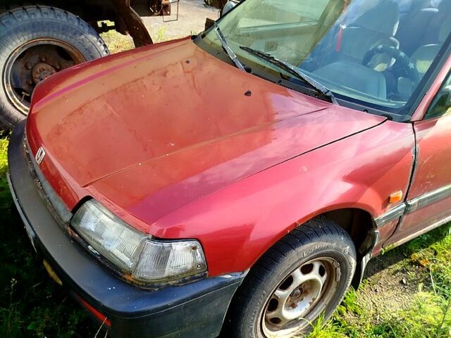 Красный Хонда Цивик, объемом двигателя 1.4 л и пробегом 0 тыс. км за 400 $, фото 1 на Automoto.ua