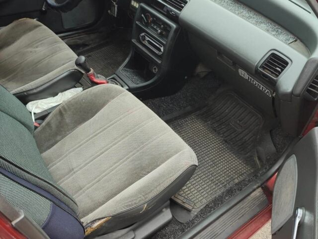 Красный Хонда Цивик, объемом двигателя 1.4 л и пробегом 200 тыс. км за 1150 $, фото 3 на Automoto.ua