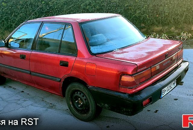 Красный Хонда Цивик, объемом двигателя 15 л и пробегом 350 тыс. км за 1050 $, фото 1 на Automoto.ua