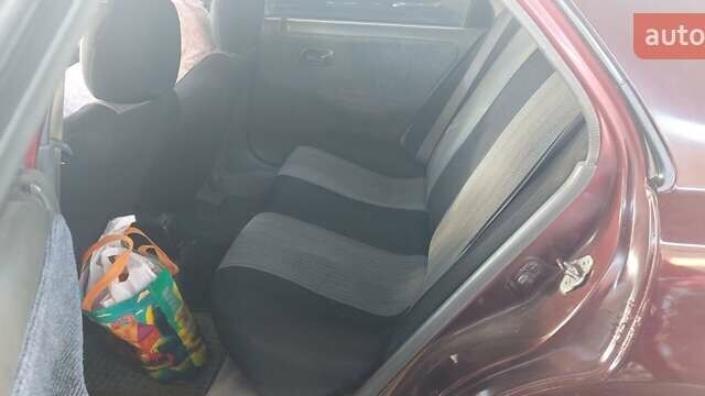 Червоний Хонда Сівік, об'ємом двигуна 1.5 л та пробігом 401 тис. км за 1650 $, фото 7 на Automoto.ua