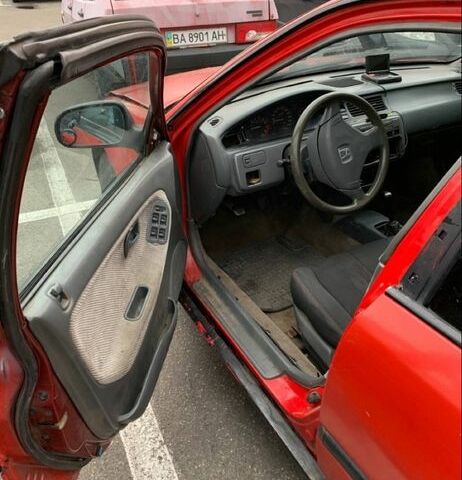 Красный Хонда Цивик, объемом двигателя 1.5 л и пробегом 350 тыс. км за 1000 $, фото 5 на Automoto.ua