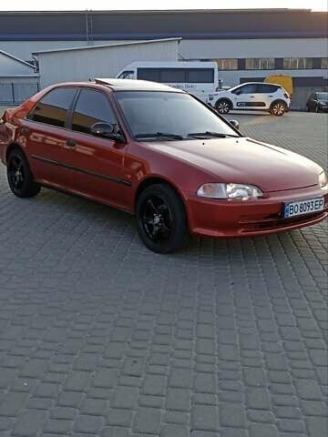 Красный Хонда Цивик, объемом двигателя 1.5 л и пробегом 5 тыс. км за 3200 $, фото 1 на Automoto.ua