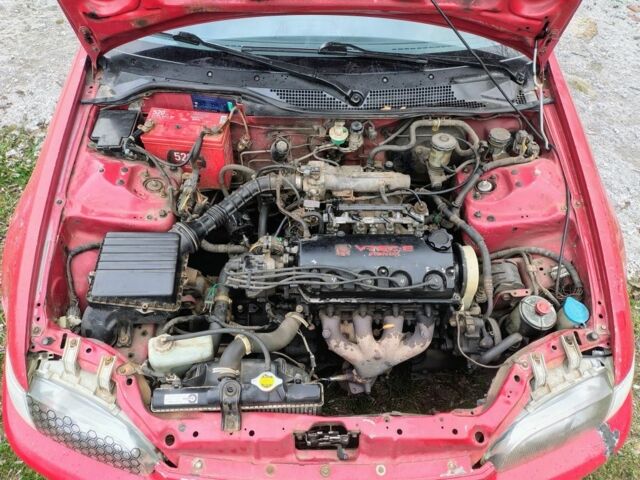 Красный Хонда Цивик, объемом двигателя 1.5 л и пробегом 999 тыс. км за 1399 $, фото 5 на Automoto.ua