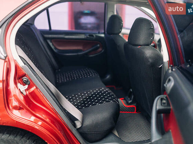 Червоний Хонда Сівік, об'ємом двигуна 1.4 л та пробігом 222 тис. км за 2800 $, фото 11 на Automoto.ua