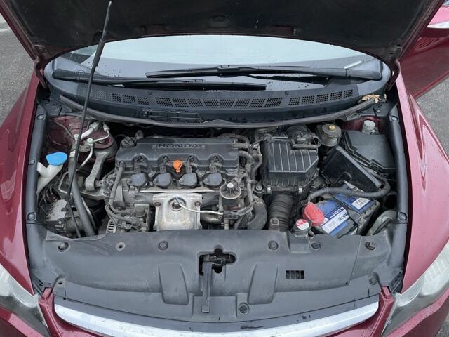 Красный Хонда Цивик, объемом двигателя 1.8 л и пробегом 185 тыс. км за 7100 $, фото 5 на Automoto.ua