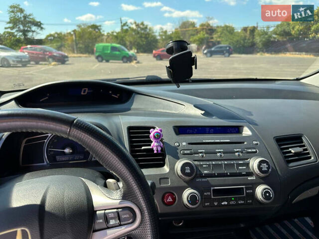 Красный Хонда Цивик, объемом двигателя 1.8 л и пробегом 231 тыс. км за 6500 $, фото 19 на Automoto.ua