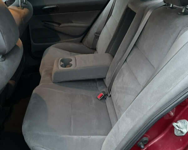 Красный Хонда Цивик, объемом двигателя 1.8 л и пробегом 185 тыс. км за 7100 $, фото 8 на Automoto.ua