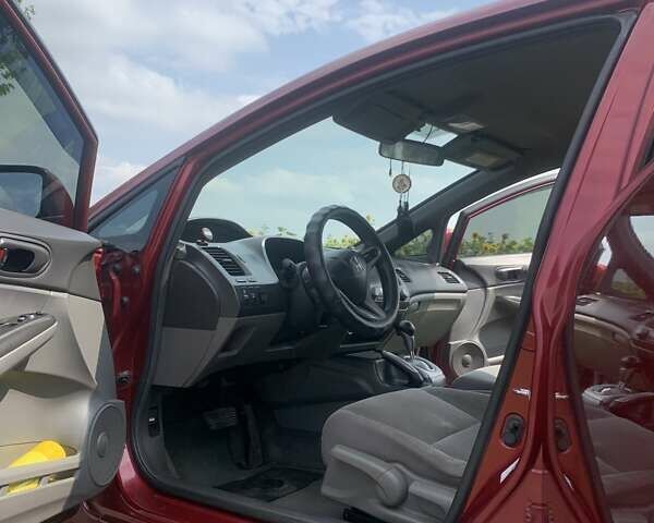 Красный Хонда Цивик, объемом двигателя 1.8 л и пробегом 315 тыс. км за 5900 $, фото 8 на Automoto.ua