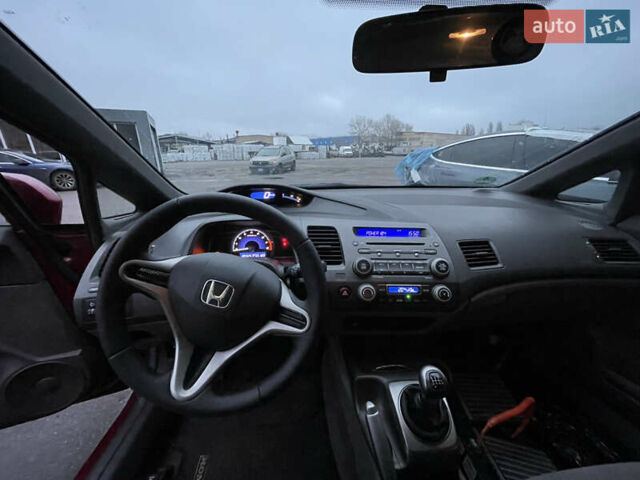 Красный Хонда Цивик, объемом двигателя 1.8 л и пробегом 185 тыс. км за 7100 $, фото 10 на Automoto.ua