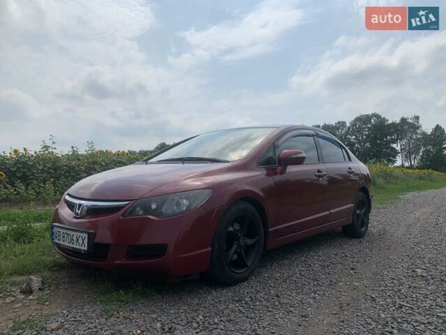 Красный Хонда Цивик, объемом двигателя 1.8 л и пробегом 315 тыс. км за 5900 $, фото 7 на Automoto.ua