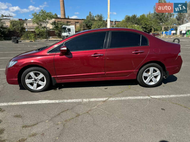 Красный Хонда Цивик, объемом двигателя 1.8 л и пробегом 231 тыс. км за 6500 $, фото 3 на Automoto.ua