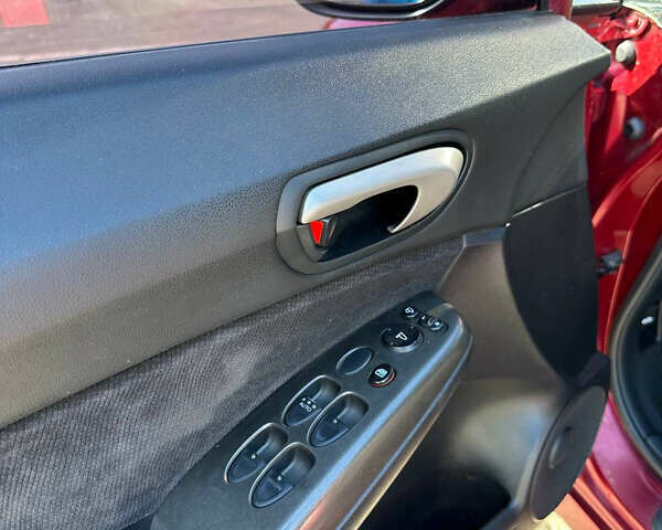 Красный Хонда Цивик, объемом двигателя 1.8 л и пробегом 231 тыс. км за 6500 $, фото 12 на Automoto.ua