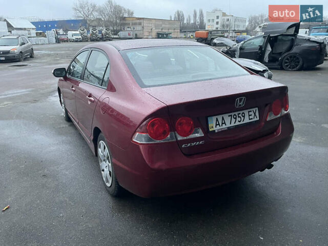 Красный Хонда Цивик, объемом двигателя 1.8 л и пробегом 185 тыс. км за 7100 $, фото 3 на Automoto.ua