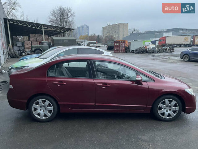Красный Хонда Цивик, объемом двигателя 1.8 л и пробегом 185 тыс. км за 7100 $, фото 2 на Automoto.ua