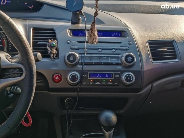 Красный Хонда Цивик, объемом двигателя 1.8 л и пробегом 154 тыс. км за 6990 $, фото 15 на Automoto.ua