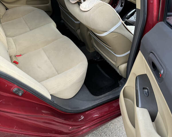 Красный Хонда Цивик, объемом двигателя 1.8 л и пробегом 298 тыс. км за 6500 $, фото 13 на Automoto.ua