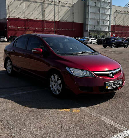 Красный Хонда Цивик, объемом двигателя 1.8 л и пробегом 208 тыс. км за 5900 $, фото 5 на Automoto.ua