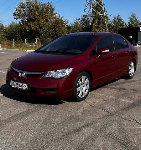 Красный Хонда Цивик, объемом двигателя 1.8 л и пробегом 208 тыс. км за 5900 $, фото 1 на Automoto.ua