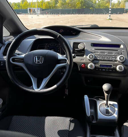 Красный Хонда Цивик, объемом двигателя 1.8 л и пробегом 208 тыс. км за 5900 $, фото 7 на Automoto.ua