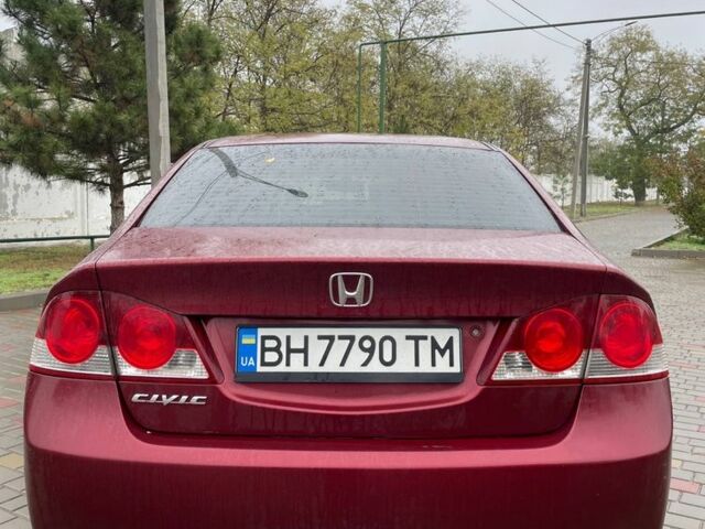 Красный Хонда Цивик, объемом двигателя 1.8 л и пробегом 212 тыс. км за 6900 $, фото 5 на Automoto.ua
