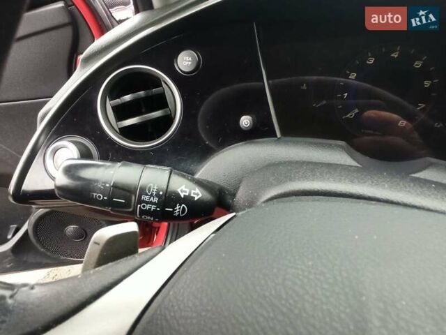 Красный Хонда Цивик, объемом двигателя 2 л и пробегом 146 тыс. км за 6800 $, фото 13 на Automoto.ua