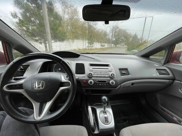 Красный Хонда Цивик, объемом двигателя 1.8 л и пробегом 212 тыс. км за 6900 $, фото 6 на Automoto.ua