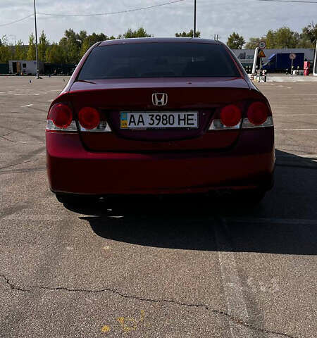 Красный Хонда Цивик, объемом двигателя 1.8 л и пробегом 208 тыс. км за 5900 $, фото 3 на Automoto.ua