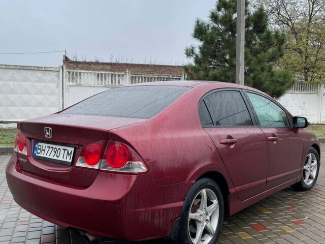 Красный Хонда Цивик, объемом двигателя 1.8 л и пробегом 212 тыс. км за 6900 $, фото 3 на Automoto.ua