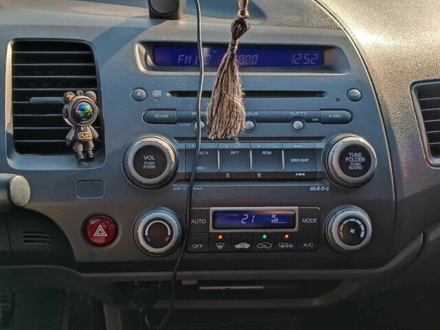 Червоний Хонда Сівік, об'ємом двигуна 1.8 л та пробігом 154 тис. км за 6990 $, фото 23 на Automoto.ua