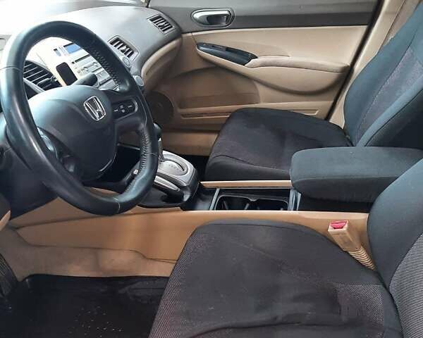 Красный Хонда Цивик, объемом двигателя 1.8 л и пробегом 211 тыс. км за 5200 $, фото 9 на Automoto.ua