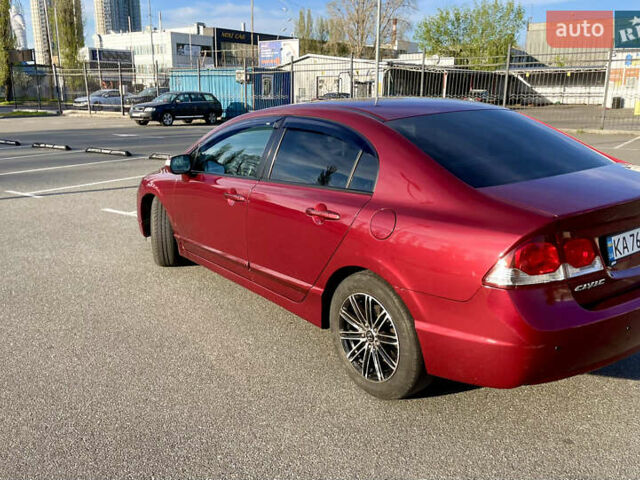 Красный Хонда Цивик, объемом двигателя 1.8 л и пробегом 291 тыс. км за 8000 $, фото 2 на Automoto.ua