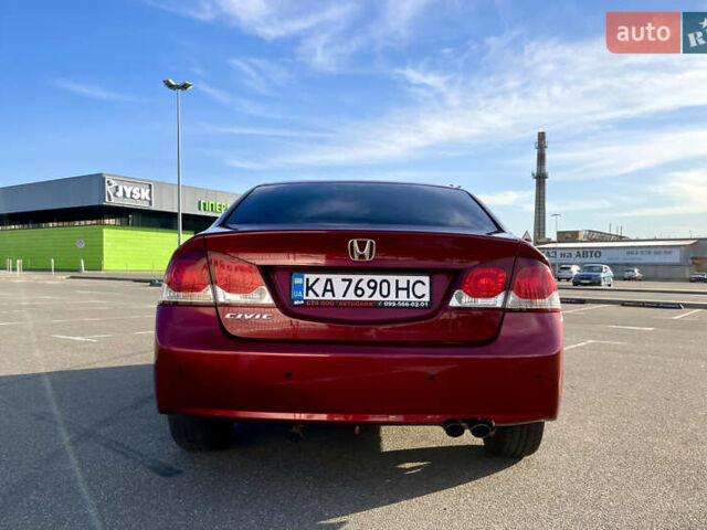 Красный Хонда Цивик, объемом двигателя 1.8 л и пробегом 291 тыс. км за 8000 $, фото 6 на Automoto.ua
