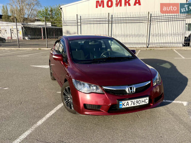 Красный Хонда Цивик, объемом двигателя 1.8 л и пробегом 291 тыс. км за 8000 $, фото 9 на Automoto.ua