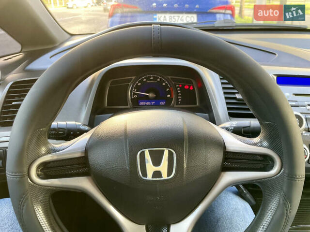 Красный Хонда Цивик, объемом двигателя 1.8 л и пробегом 291 тыс. км за 8000 $, фото 21 на Automoto.ua