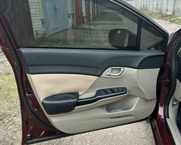 Красный Хонда Цивик, объемом двигателя 1.8 л и пробегом 100 тыс. км за 11500 $, фото 19 на Automoto.ua