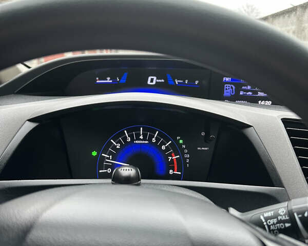 Красный Хонда Цивик, объемом двигателя 1.8 л и пробегом 100 тыс. км за 11500 $, фото 50 на Automoto.ua