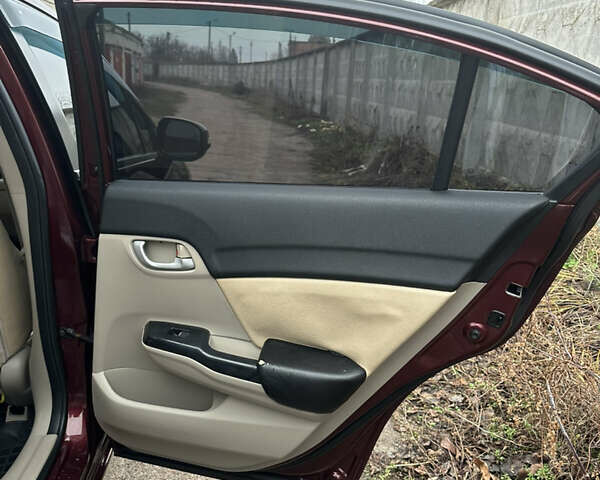 Красный Хонда Цивик, объемом двигателя 1.8 л и пробегом 100 тыс. км за 11500 $, фото 33 на Automoto.ua