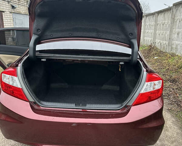 Красный Хонда Цивик, объемом двигателя 1.8 л и пробегом 100 тыс. км за 11500 $, фото 43 на Automoto.ua