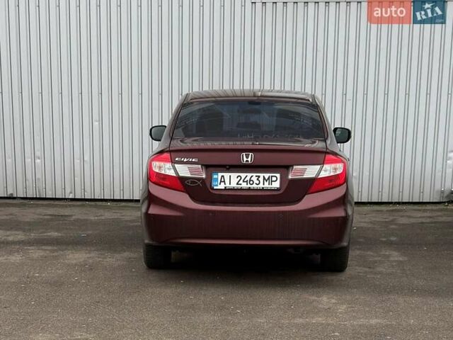 Червоний Хонда Сівік, об'ємом двигуна 1.8 л та пробігом 151 тис. км за 12900 $, фото 5 на Automoto.ua