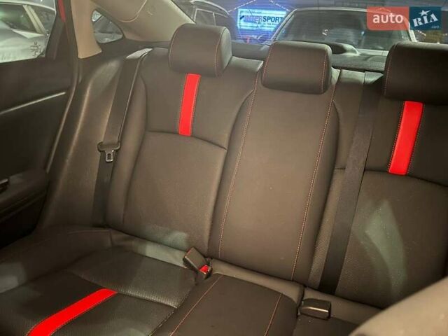 Красный Хонда Цивик, объемом двигателя 2 л и пробегом 107 тыс. км за 11500 $, фото 6 на Automoto.ua