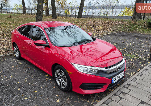 Красный Хонда Цивик, объемом двигателя 2 л и пробегом 119 тыс. км за 14400 $, фото 4 на Automoto.ua