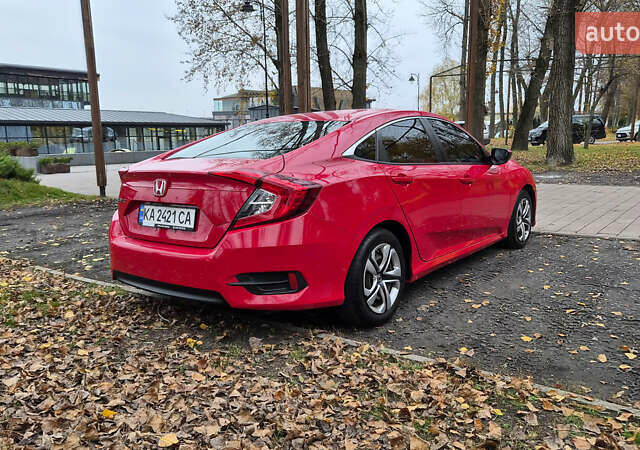 Красный Хонда Цивик, объемом двигателя 2 л и пробегом 119 тыс. км за 14400 $, фото 7 на Automoto.ua