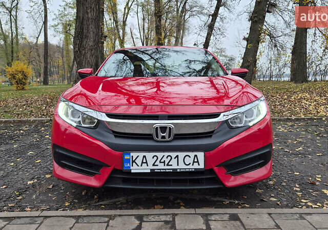 Красный Хонда Цивик, объемом двигателя 2 л и пробегом 119 тыс. км за 14400 $, фото 3 на Automoto.ua