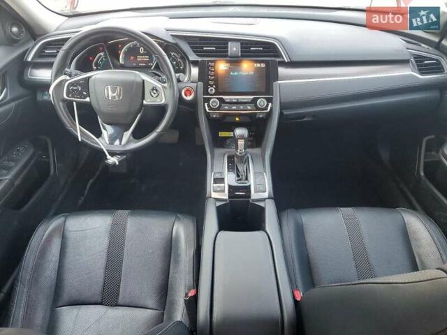 Червоний Хонда Сівік, об'ємом двигуна 1.5 л та пробігом 40 тис. км за 3000 $, фото 7 на Automoto.ua