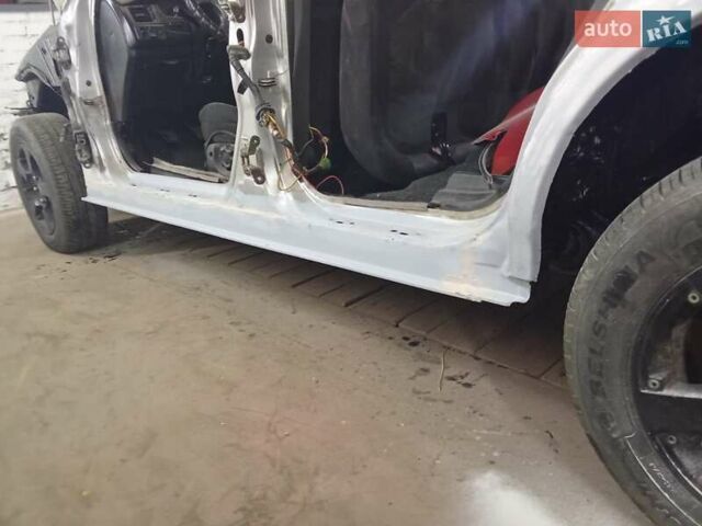 Червоний Хонда Сівік, об'ємом двигуна 1.4 л та пробігом 200 тис. км за 5200 $, фото 4 на Automoto.ua