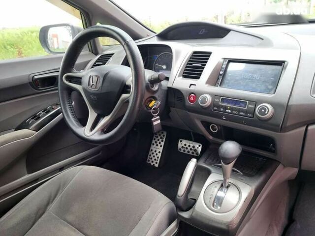 Хонда Цивик, объемом двигателя 1.8 л и пробегом 203 тыс. км за 6700 $, фото 5 на Automoto.ua