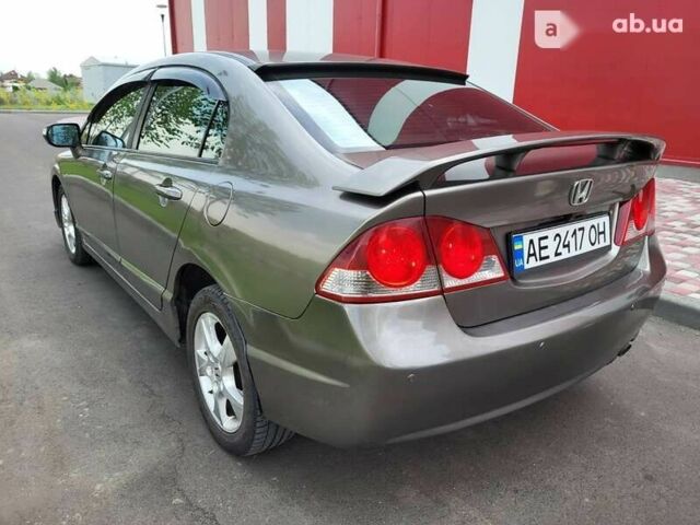 Хонда Цивик, объемом двигателя 1.8 л и пробегом 203 тыс. км за 6700 $, фото 14 на Automoto.ua