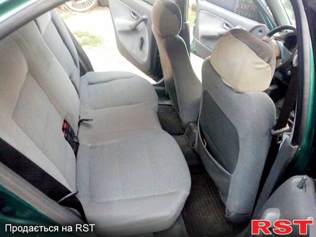 Хонда Цивик, объемом двигателя 1.4 л и пробегом 0 тыс. км за 1000 $, фото 5 на Automoto.ua